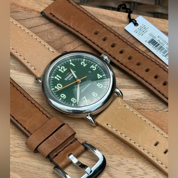 Shinola 45mm Runwell Automatic - Picture 4 of 8